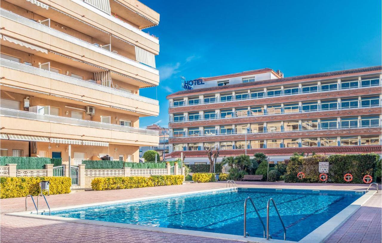 Awesome Apartment In Blanes Bagian luar foto