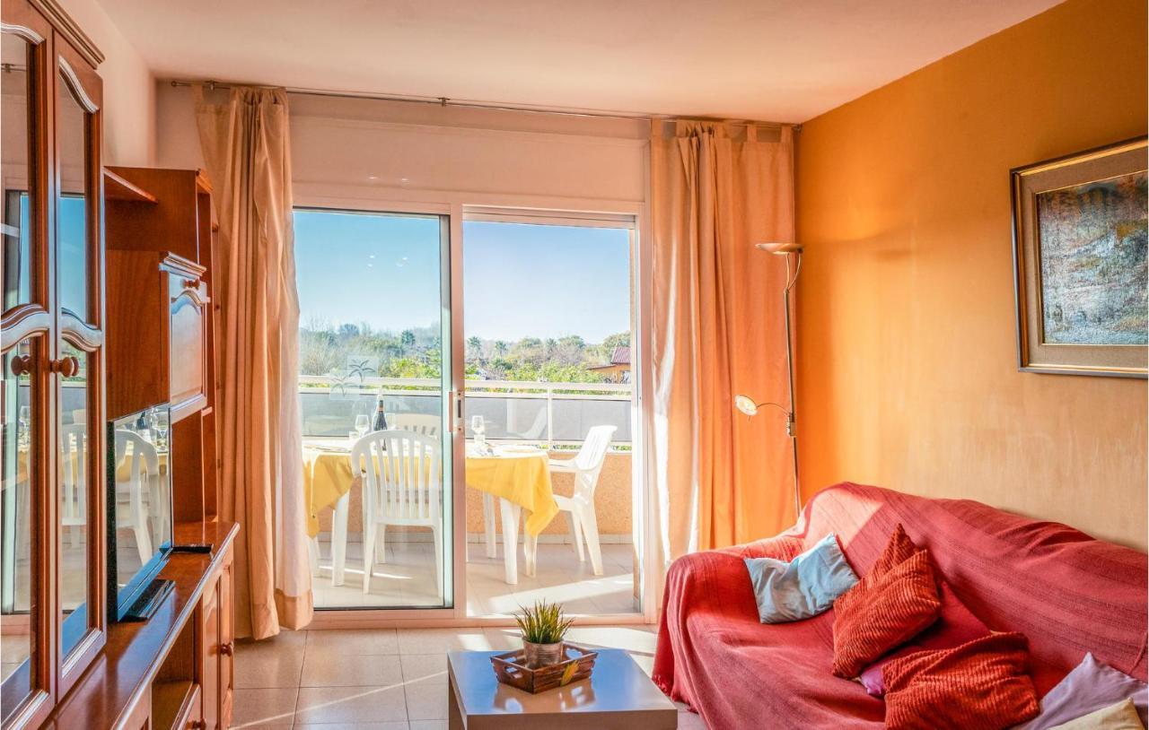 Awesome Apartment In Blanes Bagian luar foto